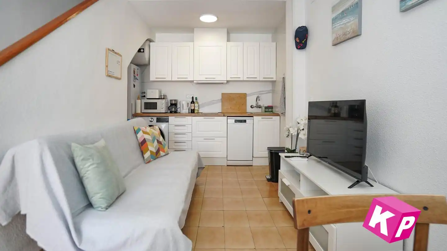 Cuina de Casa o xalet en venda en Santa Pola amb Aire condicionat, Terrassa i Moblat