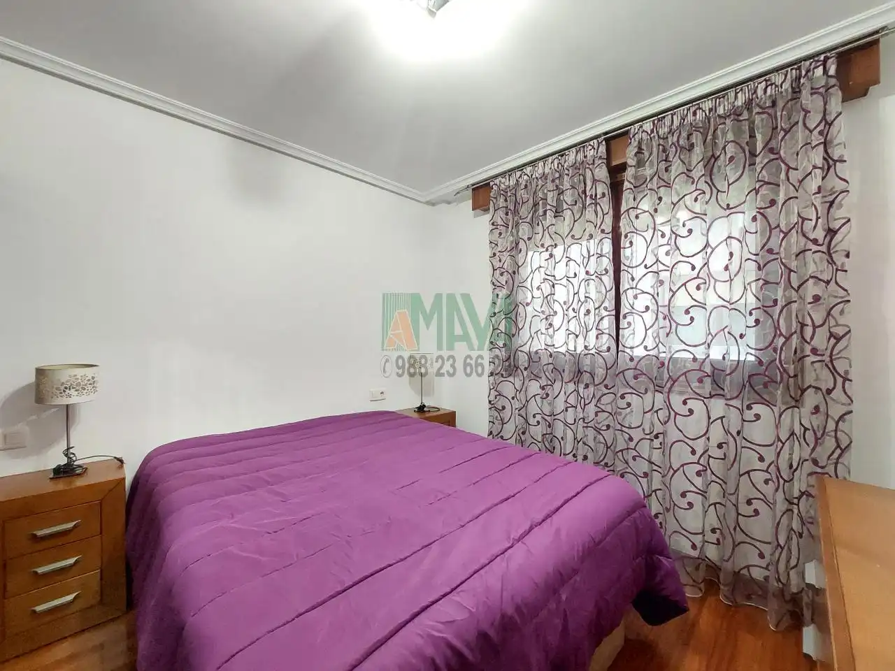 Habitación de Apartamento de alquiler en Ourense Capital  con Calefacción, Trastero y Amueblado