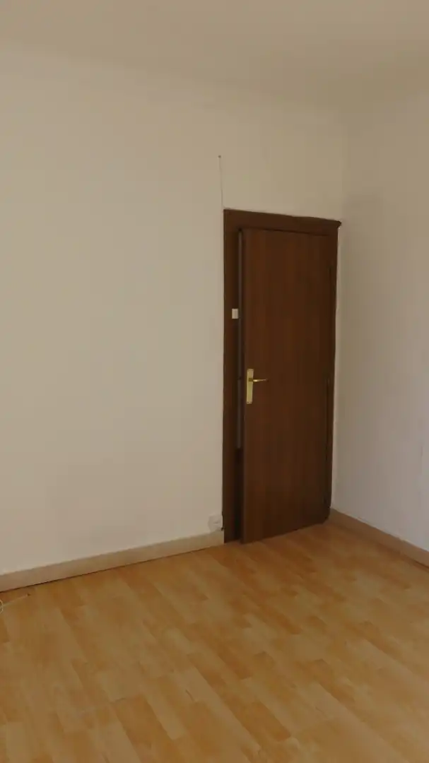 Piso de alquiler en  Zaragoza Capital con Calefacción, Horno y Lavadora