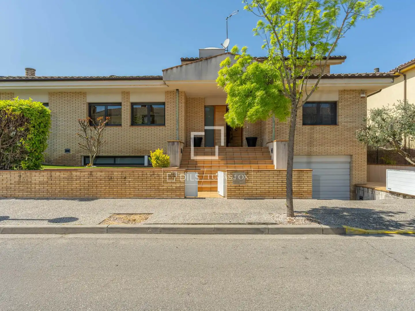 Exterior view of Houses for sale in Sarrià de Ter  with Air Conditioner, Heating and Private garden