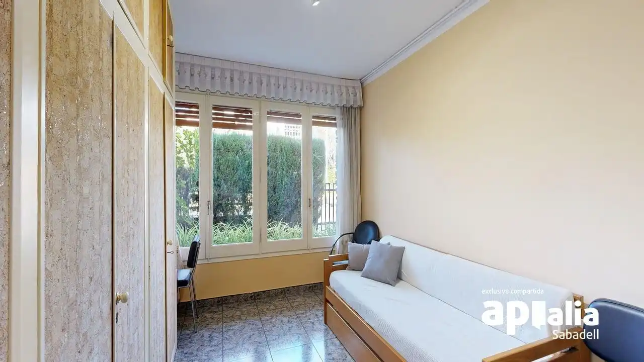 Dormitori de Casa o xalet en venda en Barberà del Vallès amb Aire condicionat, Calefacció i Jardí privat
