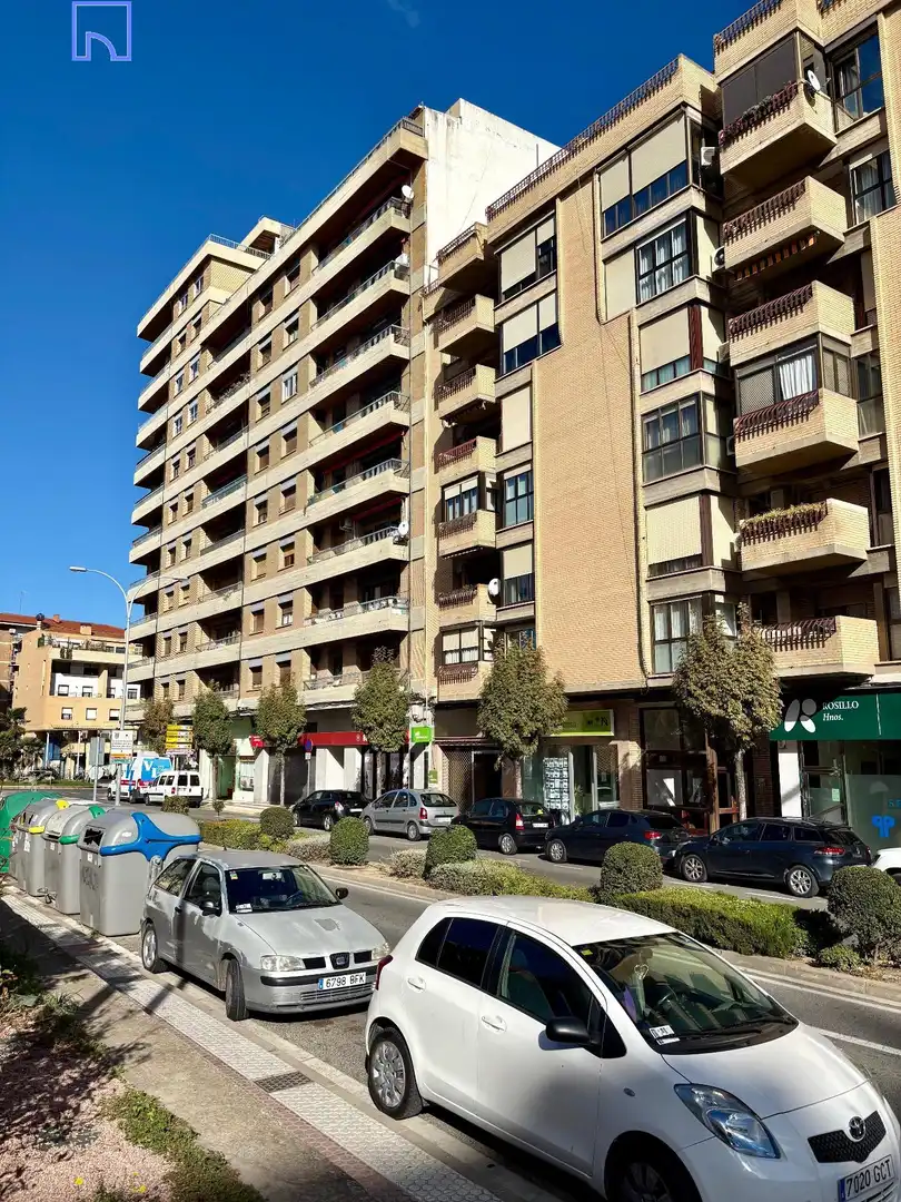 Vista exterior de Piso en venta en Tudela con Aire acondicionado, Calefacción y Parquet