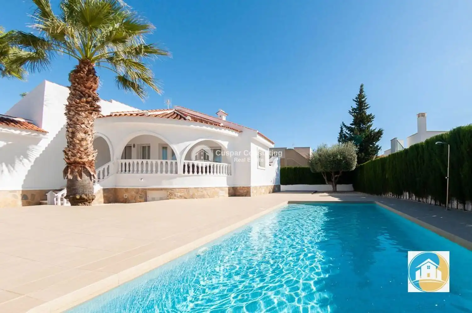 Villa con piscina in vendita a MARIA CALLAS S/N, imagen 2