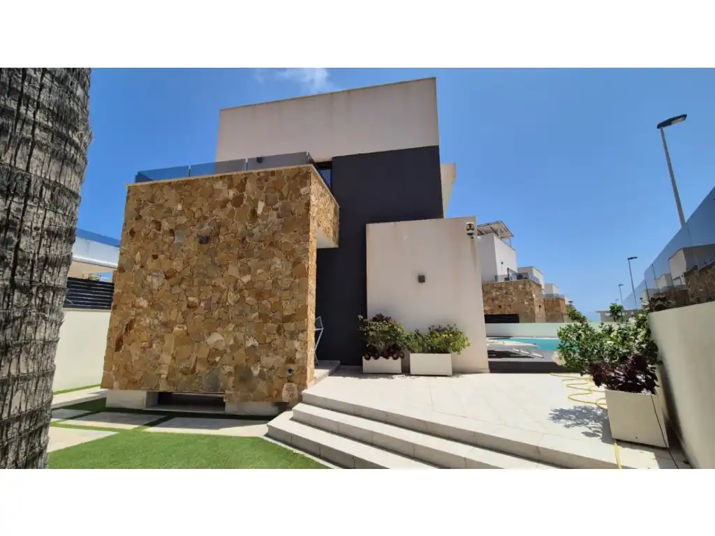 Casa amb jardí en venda a Calle Gabriela Mistral, imagen 11