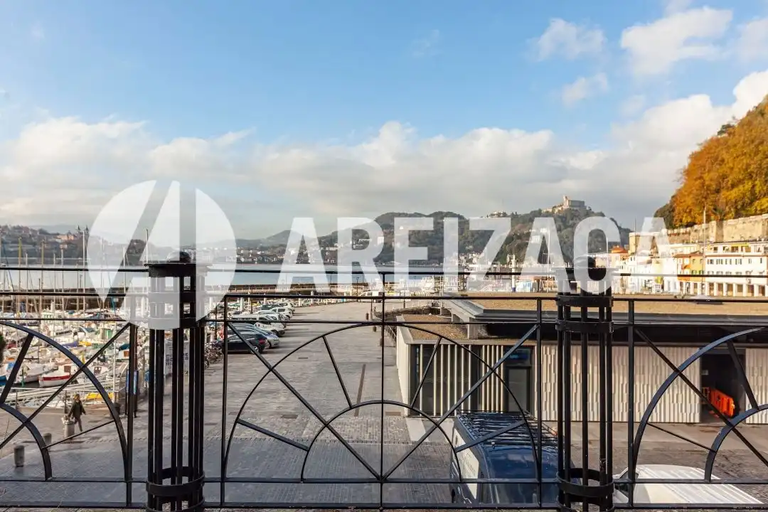 Piso con ascensor en venta en Calle Fermín Calbetón 33, imagen 35
