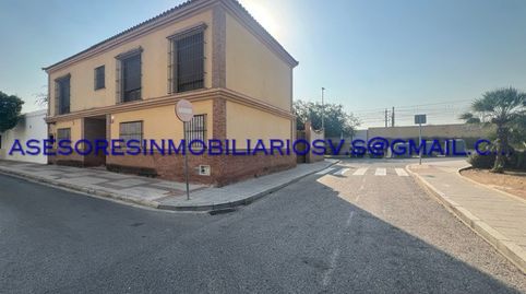Foto 2 de Casa adosada en venda a Calle Santiago, San José de la Rinconada, La Rinconada