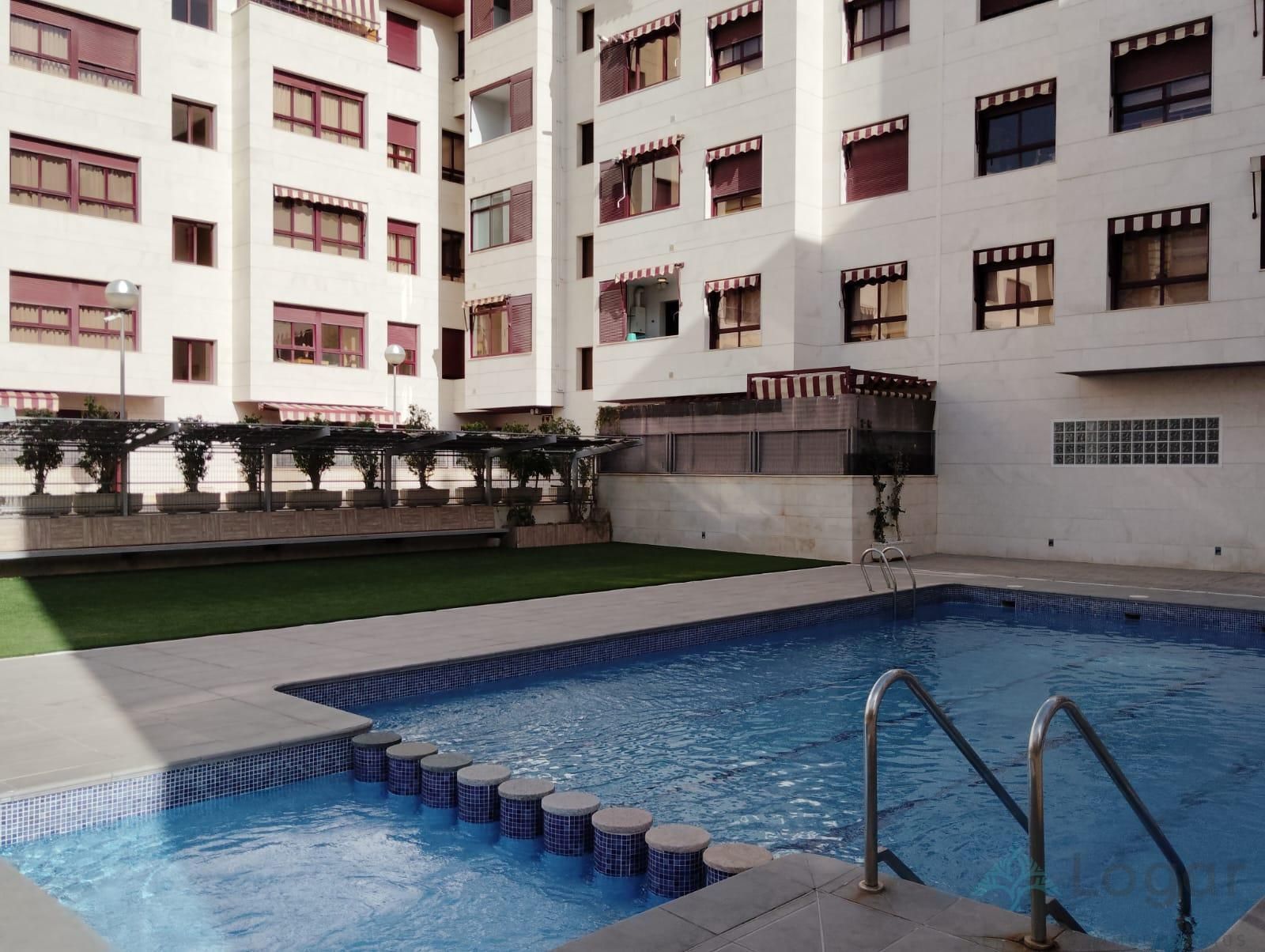 Swimming pool of Flat to rent in  Murcia Capital  with Air Conditioner, Heating and Storage room