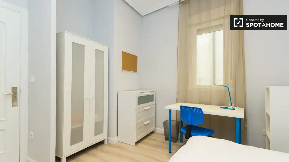 Habitación en Universidad - Malasaña