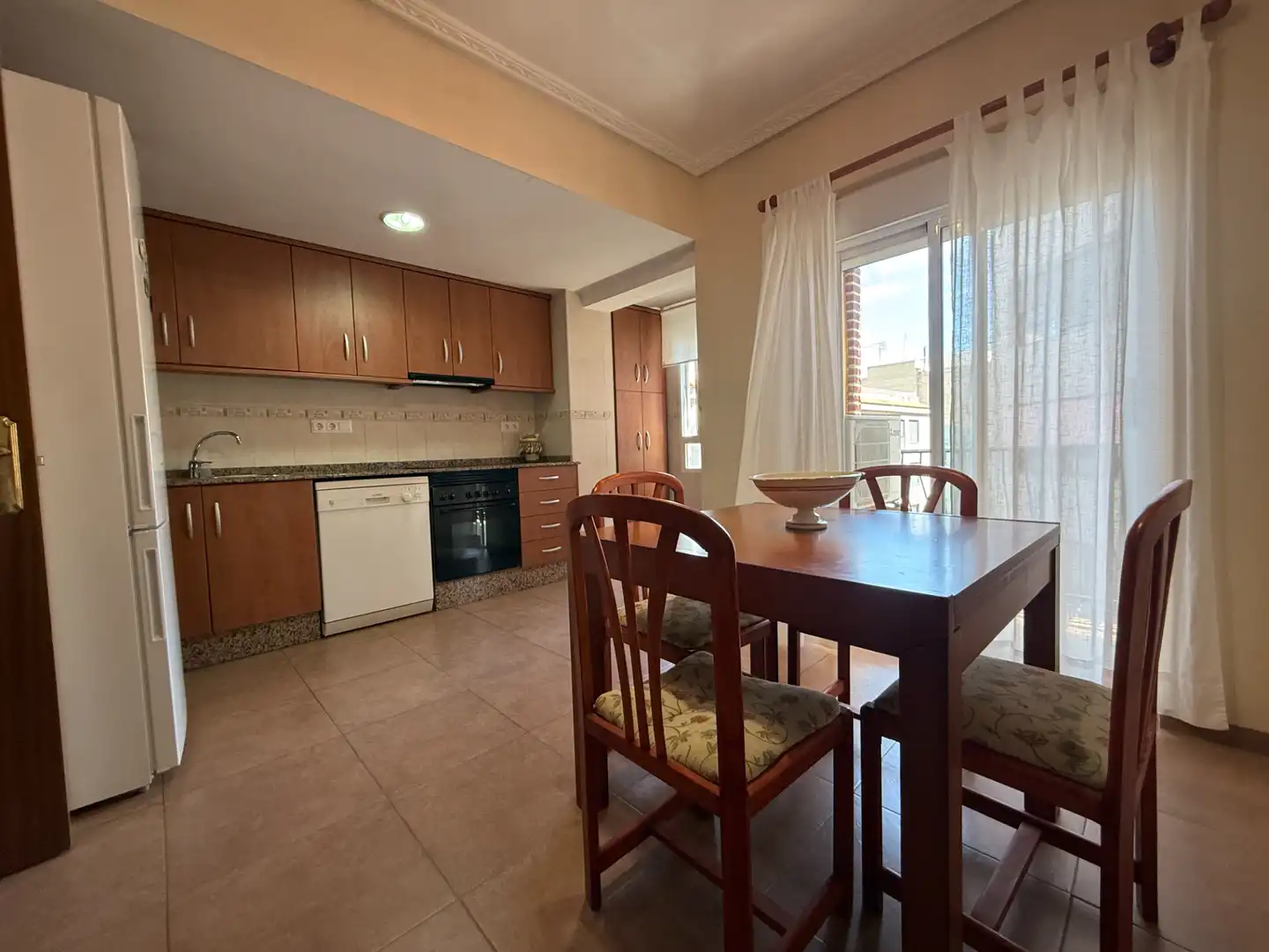 Cocina de Piso en venta en Castellón de la Plana / Castelló de la Plana con Balcón