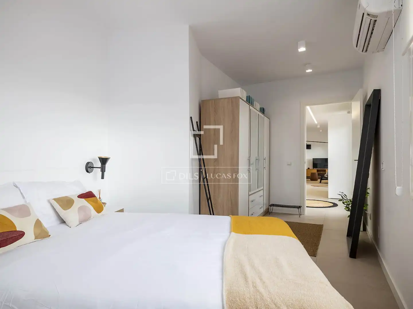 Bedroom of Flat for rent in Barcelona  with Air Conditioner, Heating and Terrace