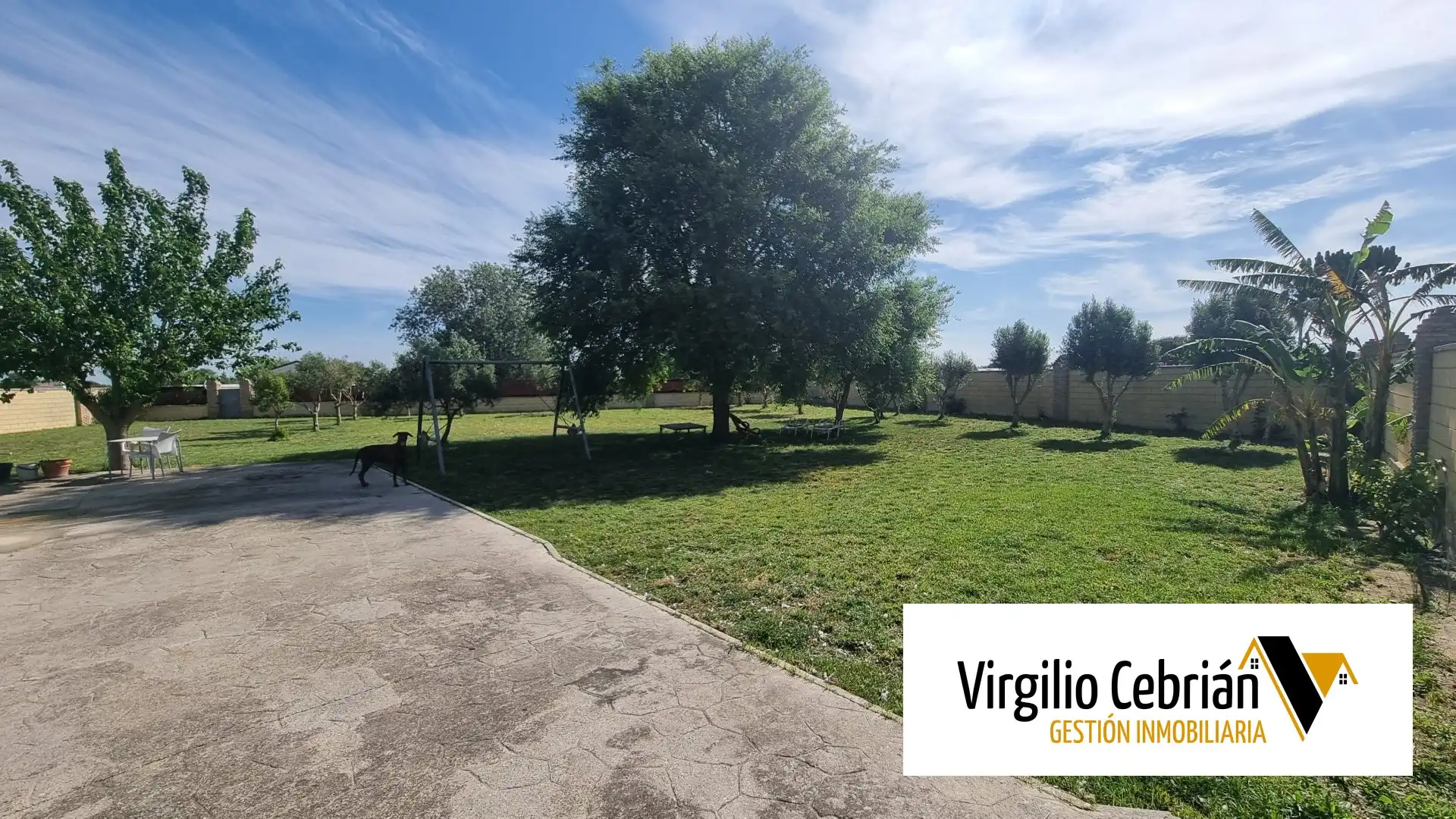 Casa rústica amb jardí en venda a Chipiona Norte