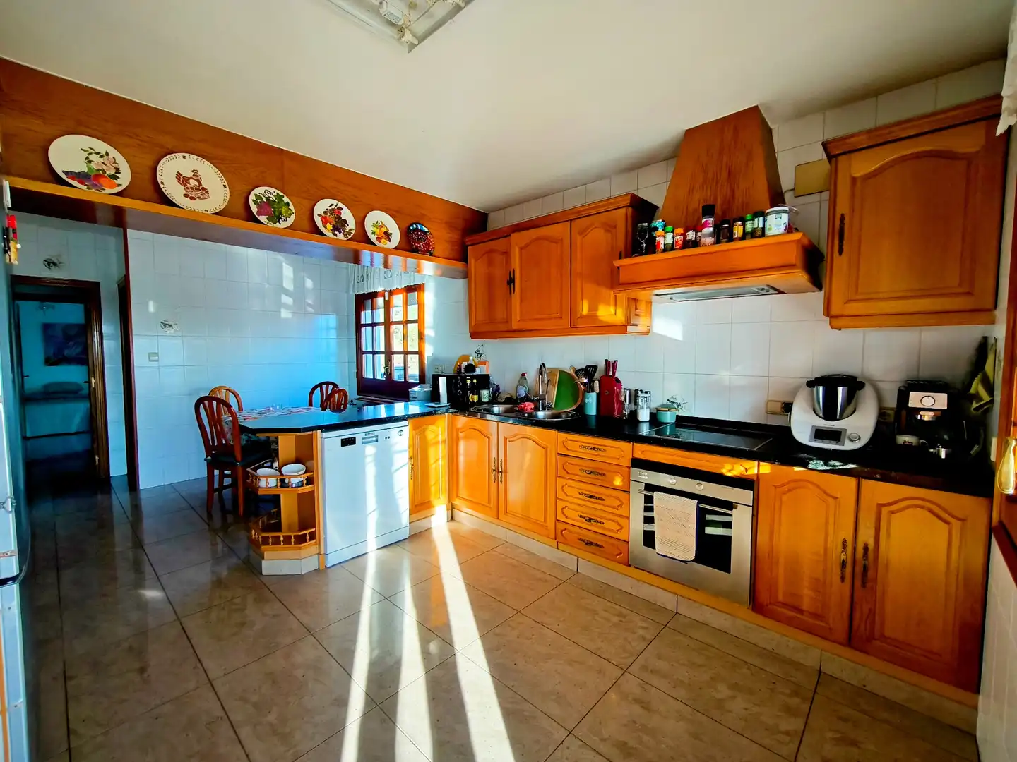 Cocina de Casa o chalet en venta en Lliçà d'Amunt con Aire acondicionado, Calefacción y Jardín privado