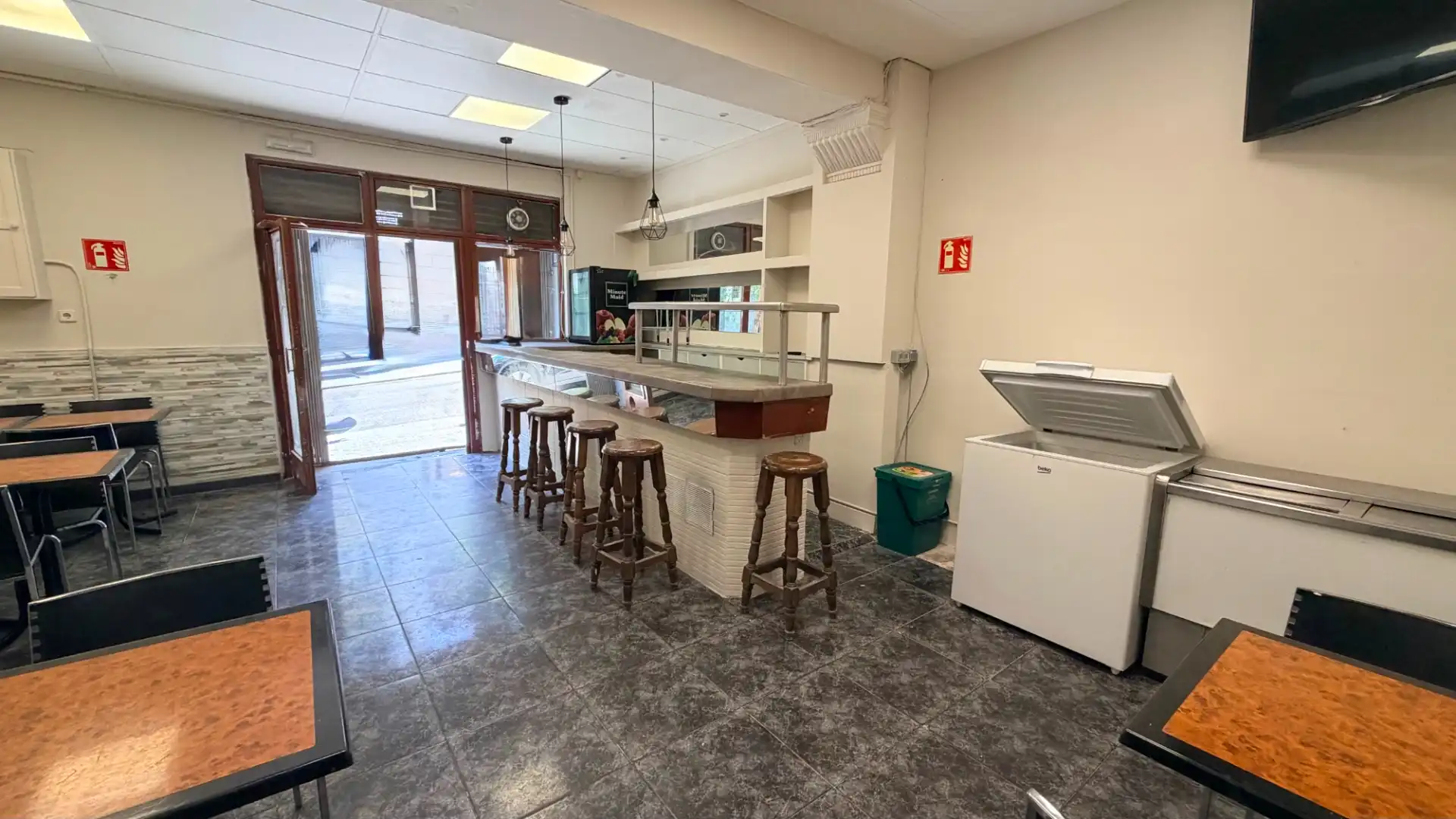 Cocina de Local en traspaso en Barcelona con Aire acondicionado, Calefacción y Terraza