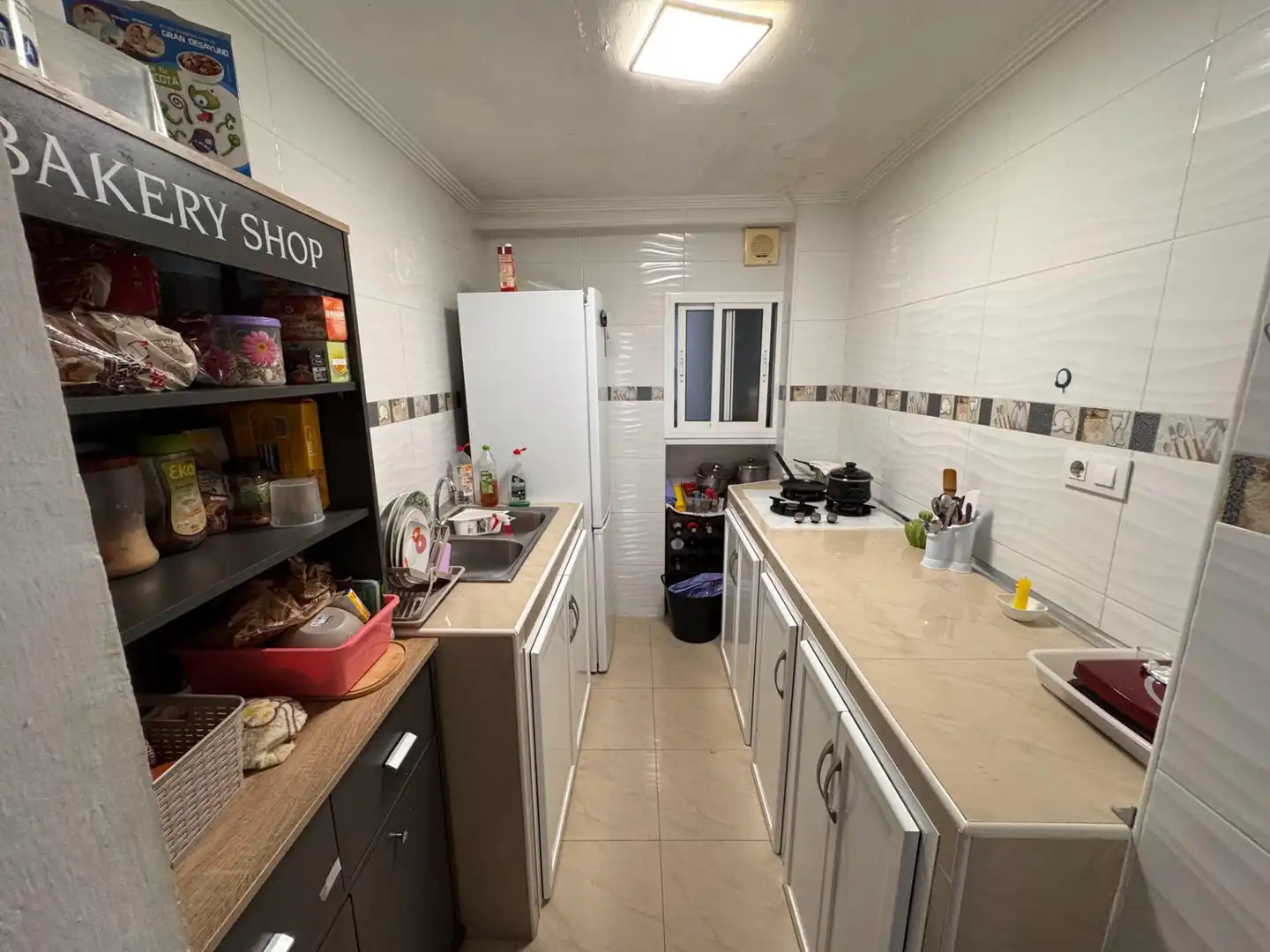 Cocina de Piso en venta en San Juan de Aznalfarache con Aire acondicionado