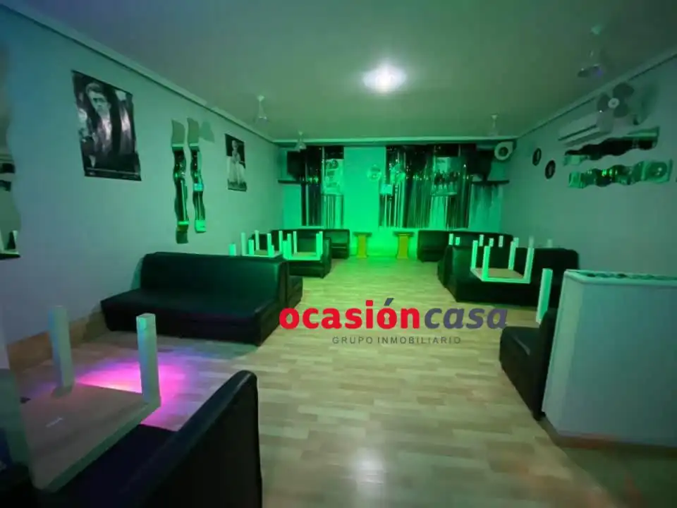 Local en venta en Villanueva del Rey con Aire acondicionado y Amueblado