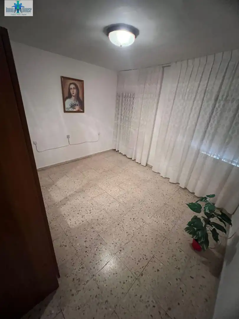 Sala d'estar de Casa o xalet en venda en Alcadozo amb Moblat
