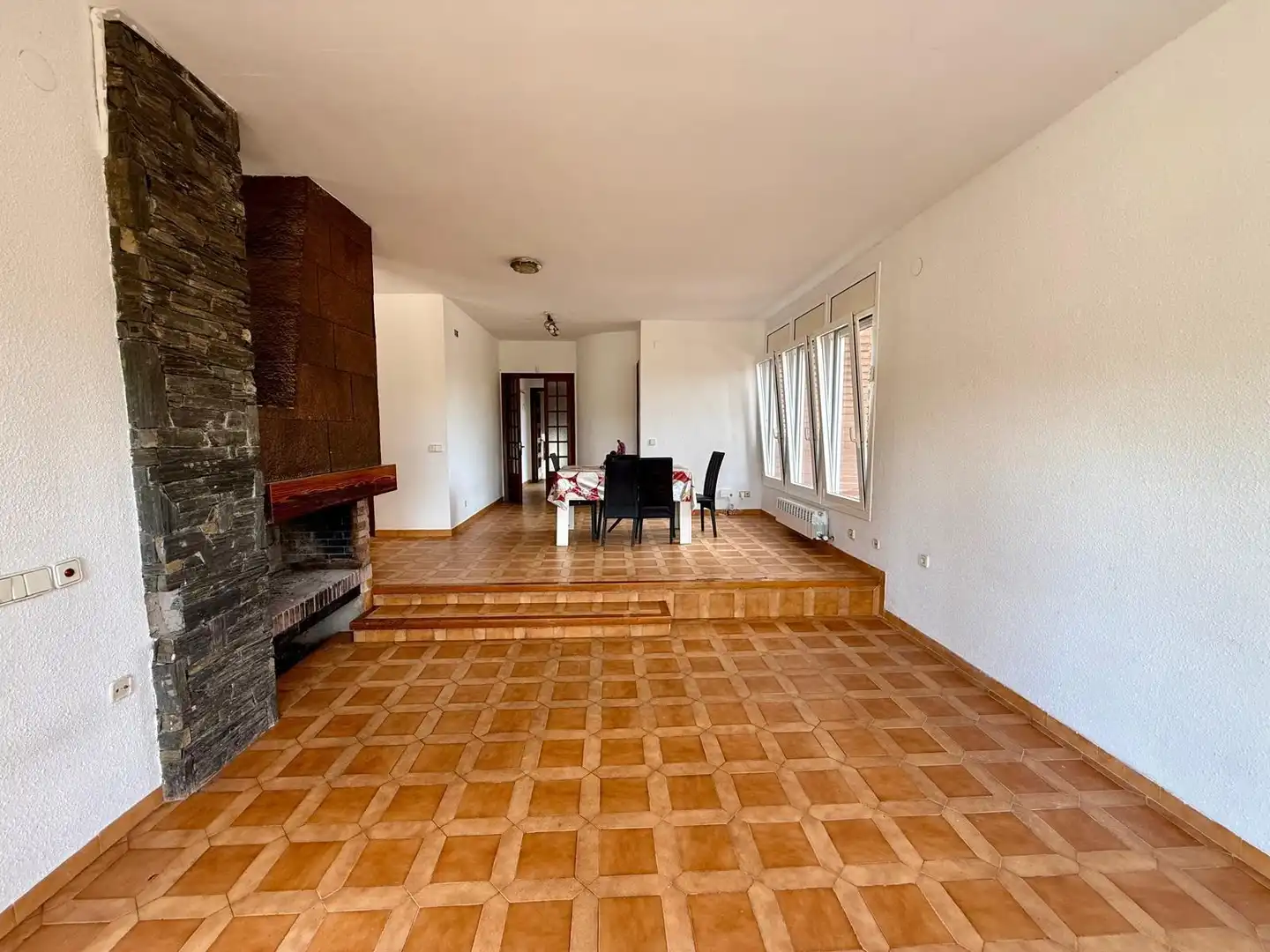 Sala de estar de Casa o chalet en venta en El Bruc con Calefacción, Jardín privado y Terraza