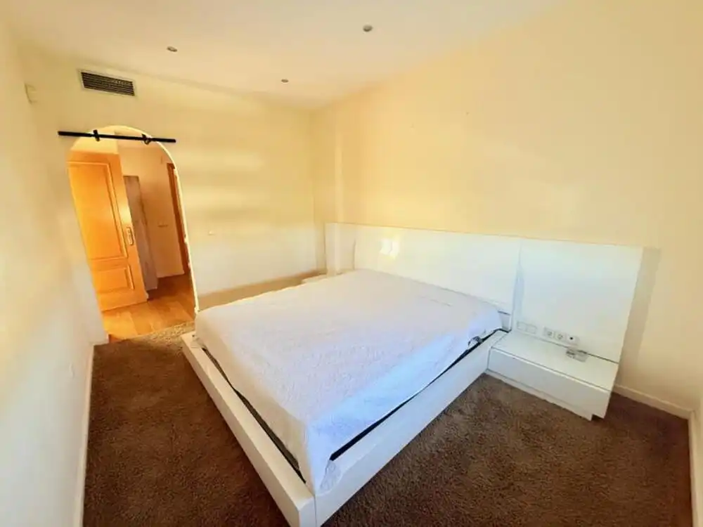 Habitación de Ático de alquiler en Marbella con Aire acondicionado, Terraza y Piscina