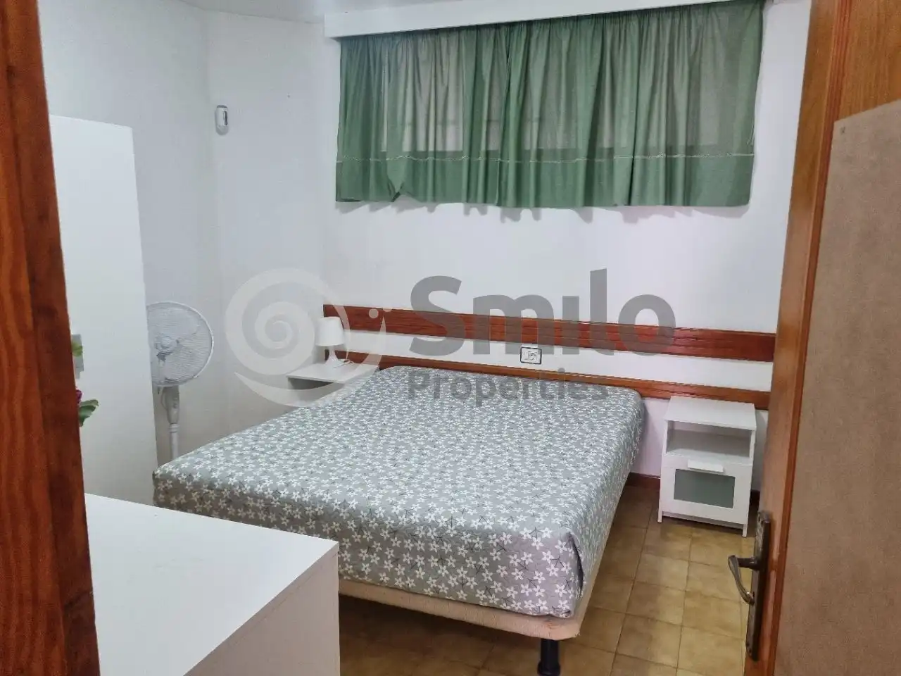 Schlafzimmer von Erdgeschoss zur Miete in Arona mit Möbliert und Gemeinschaftspool