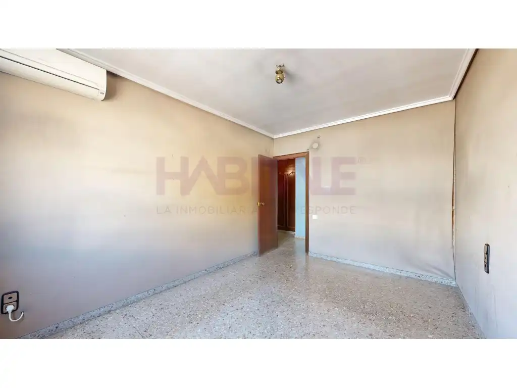 Habitación de Piso en venta en Valencia