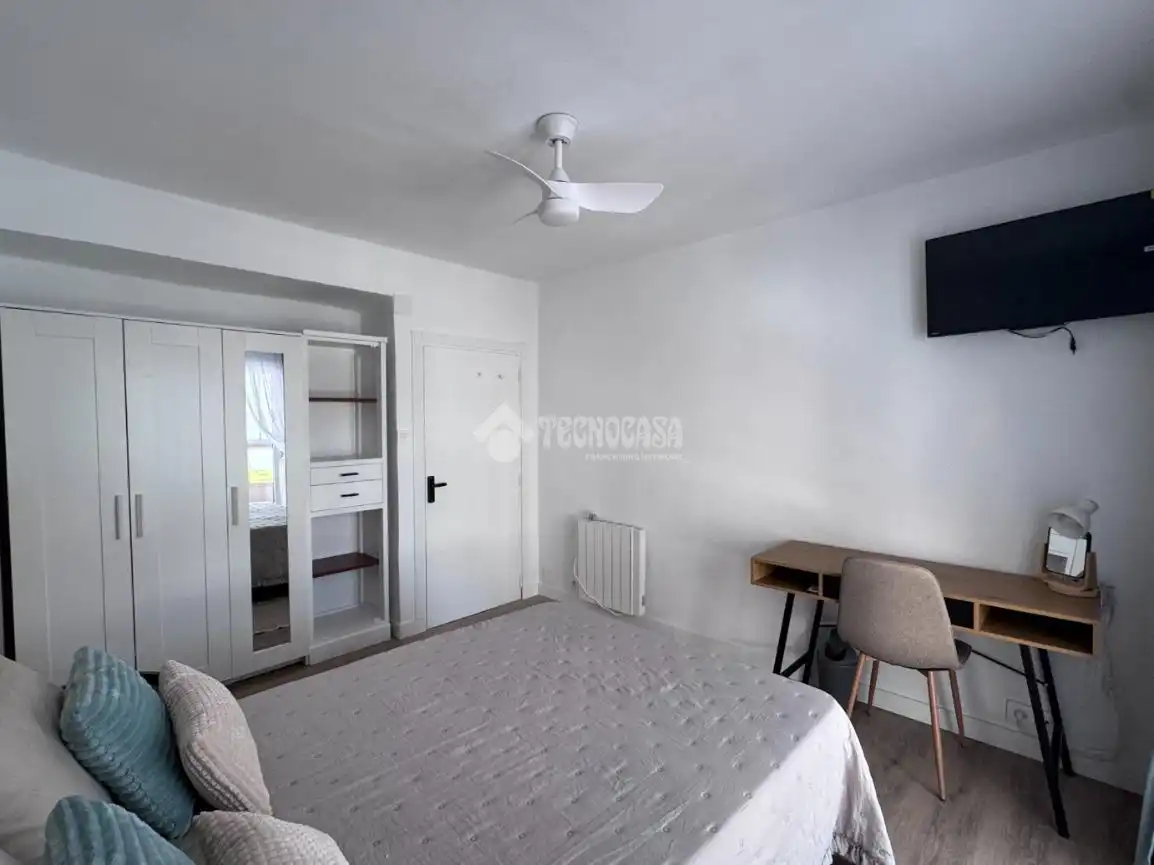 Bedroom of Flat for rent in León Capital   with Heating, Parquet flooring and Terrace
