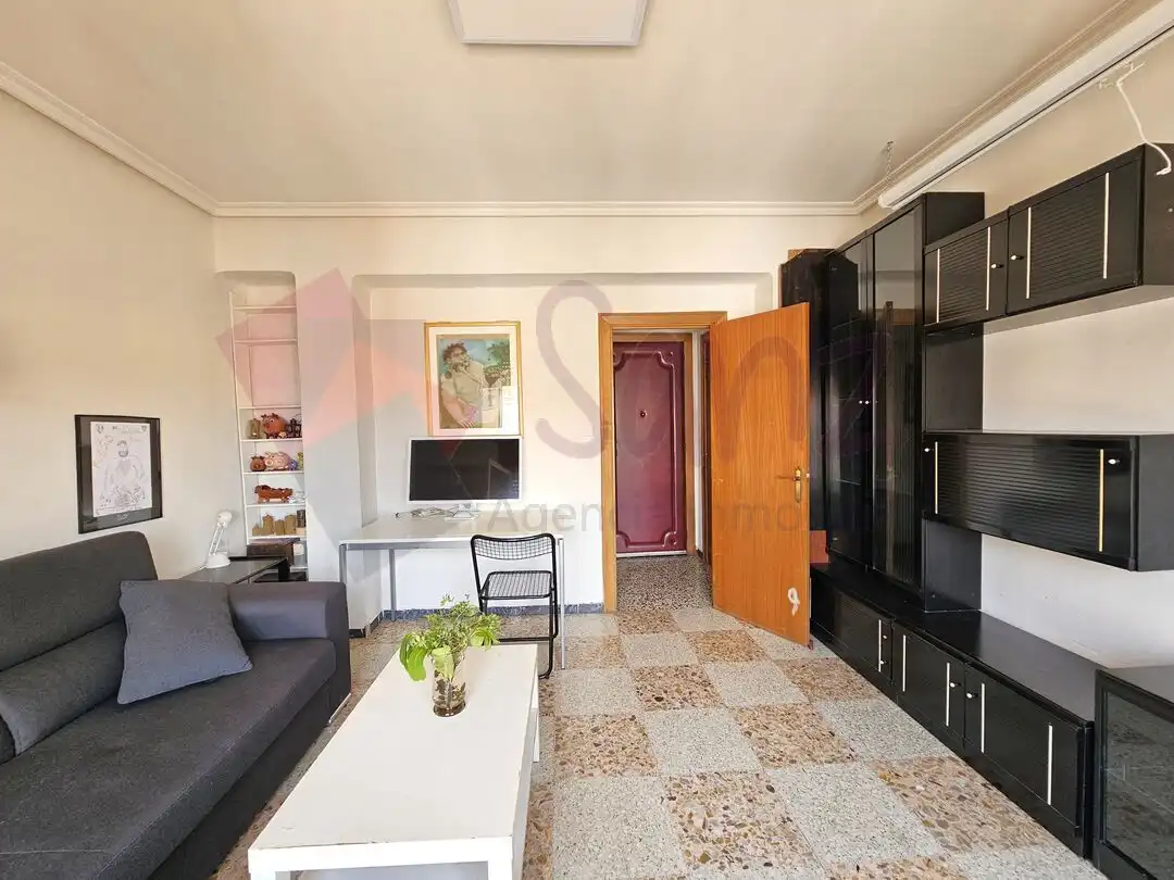 Sala de estar de Piso en venta en  Logroño con Calefacción
