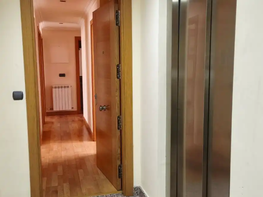 Piso en venta en Salamanca Capital con Balcón
