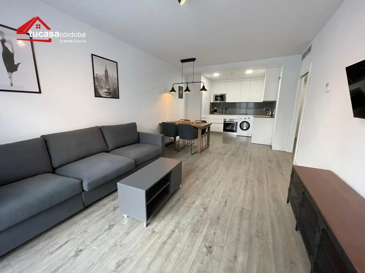 Sala d'estar de Apartament en venda en Córdoba amb Aire condicionat, Calefacció i Parquet