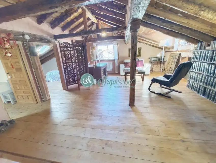 Casa o chalet en venta en Escobar de Polendos con Calefacción y Trastero