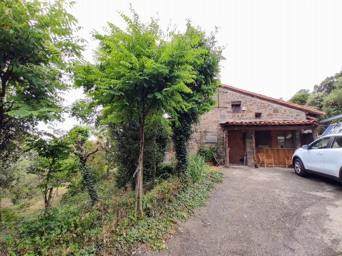 Außenansicht von Country house zum Verkauf in El Pueyo de Araguás mit Terrasse und Abstellraum