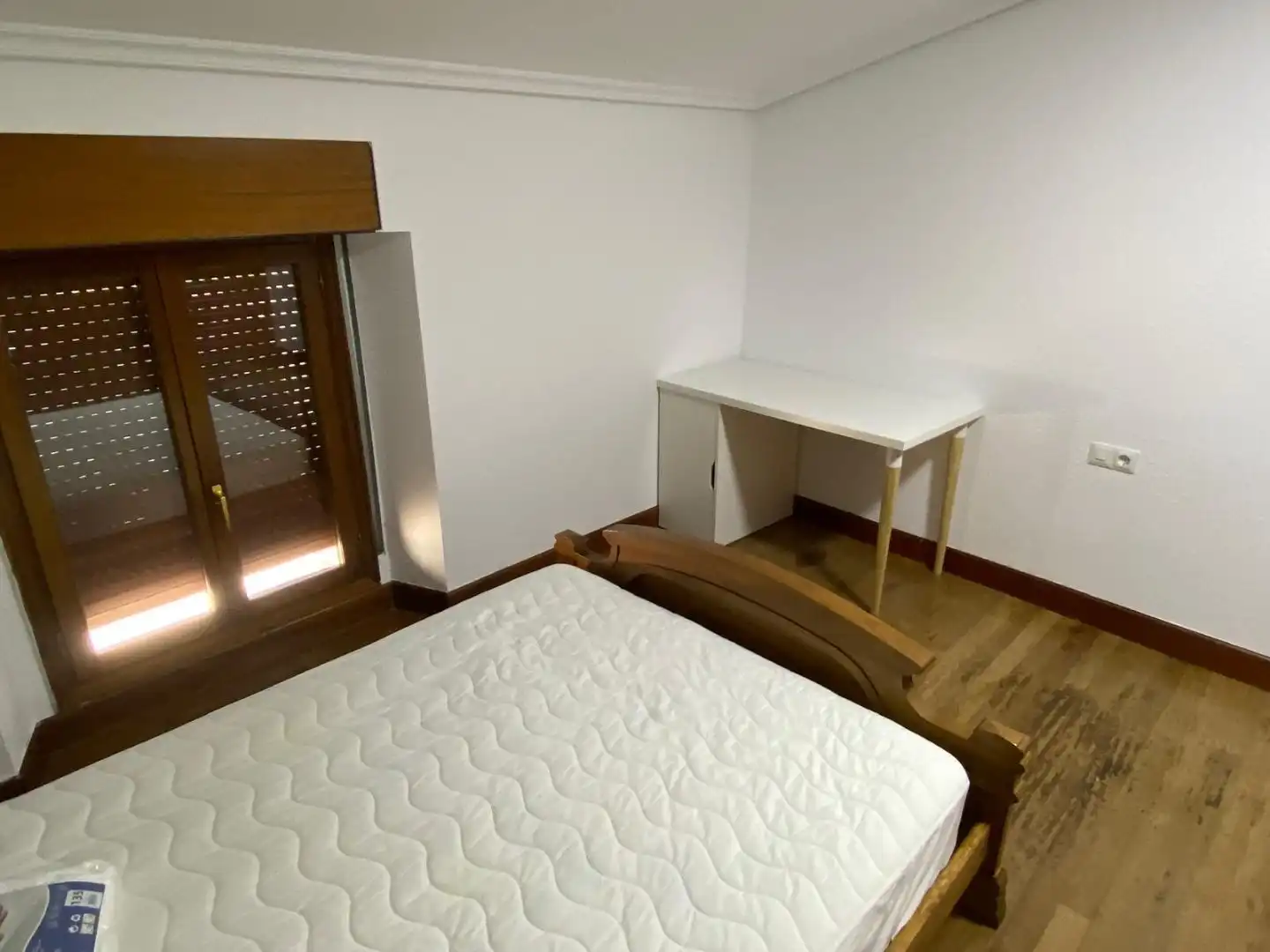 Dormitori de Casa o xalet de lloguer en Legutio amb Calefacció, Jardí privat i Parquet