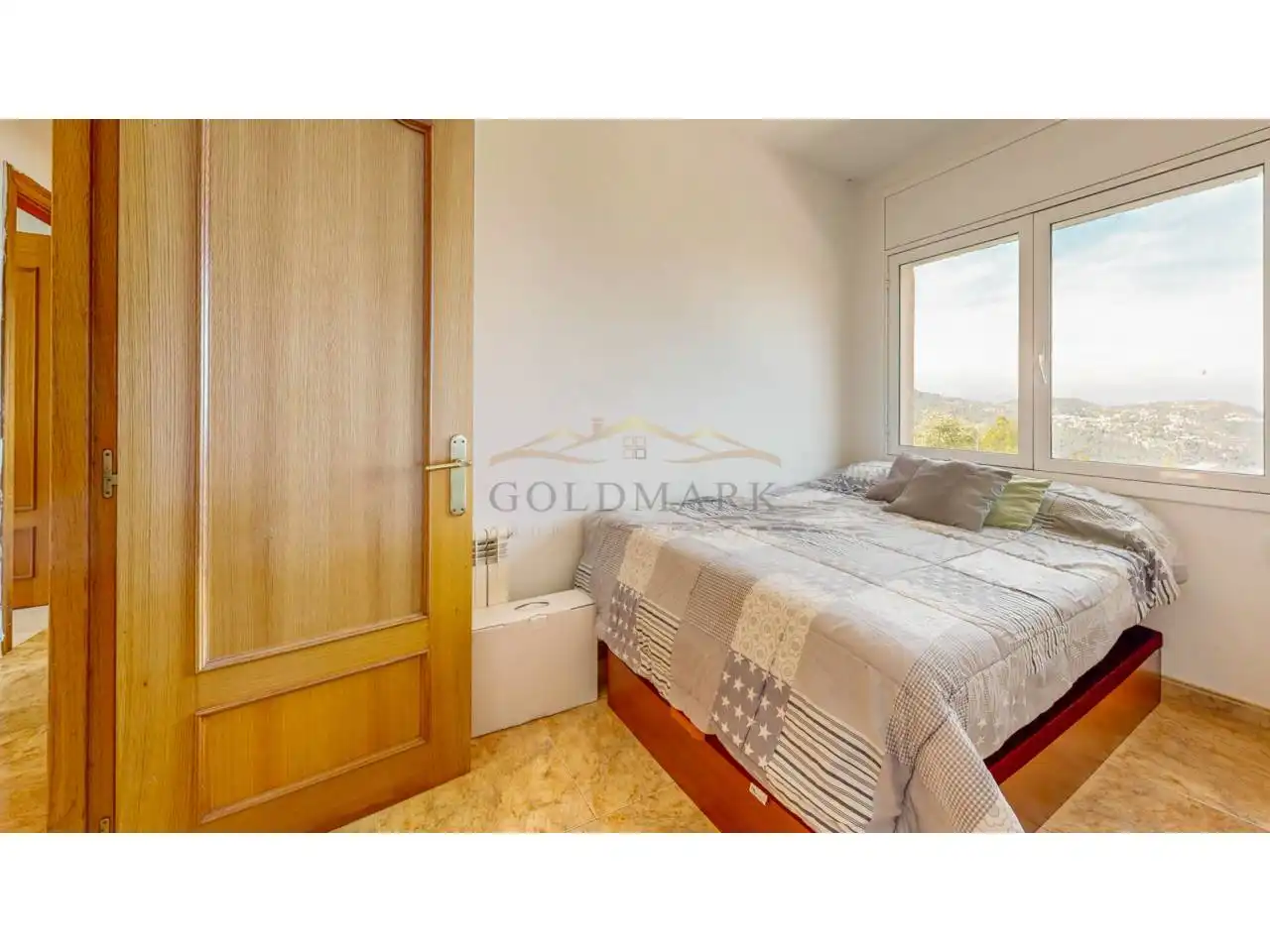 Dormitori de Casa o xalet en venda en Corbera de Llobregat amb Aire condicionat, Jardí privat i Terrassa