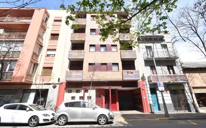 Exterior view of Flat for sale in Girona Capital  with Terrace and Balcony