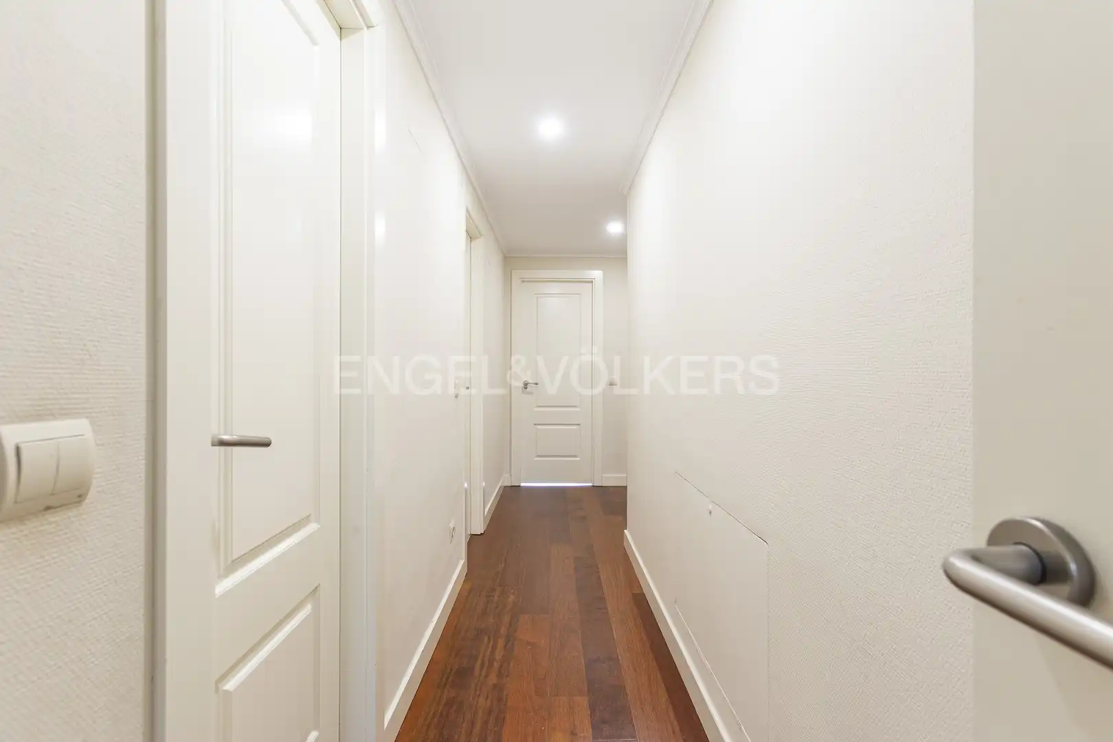 Piso de alquiler en Avenida de Valdemarin, Valdemarín