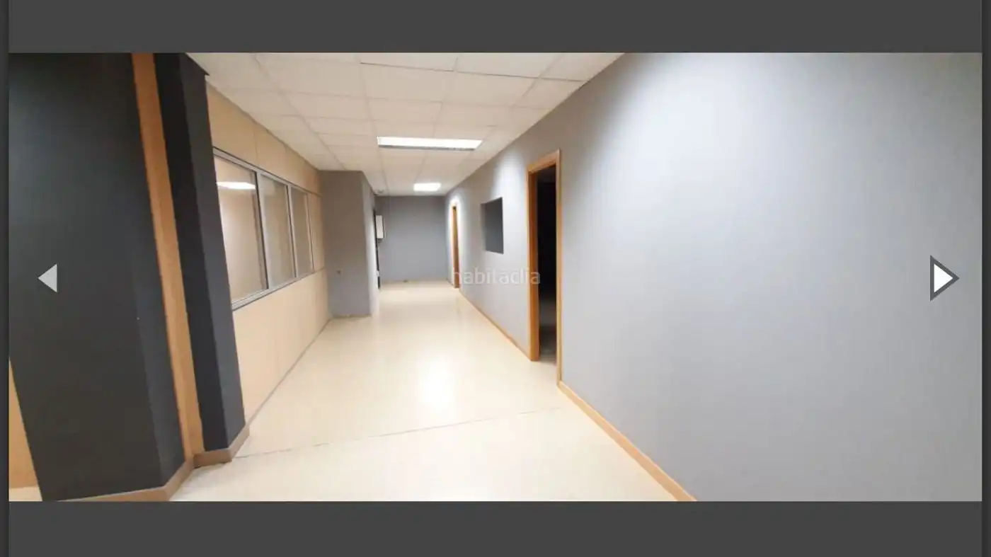 Büro zum Verkauf in Sabadell mit Klimaanlage und Möbliert