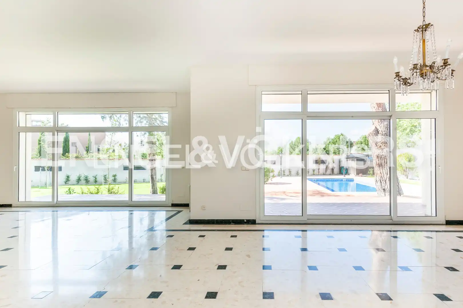 Casa o chalet en venta en Madrid con Aire acondicionado, Calefacción y Jardín privado