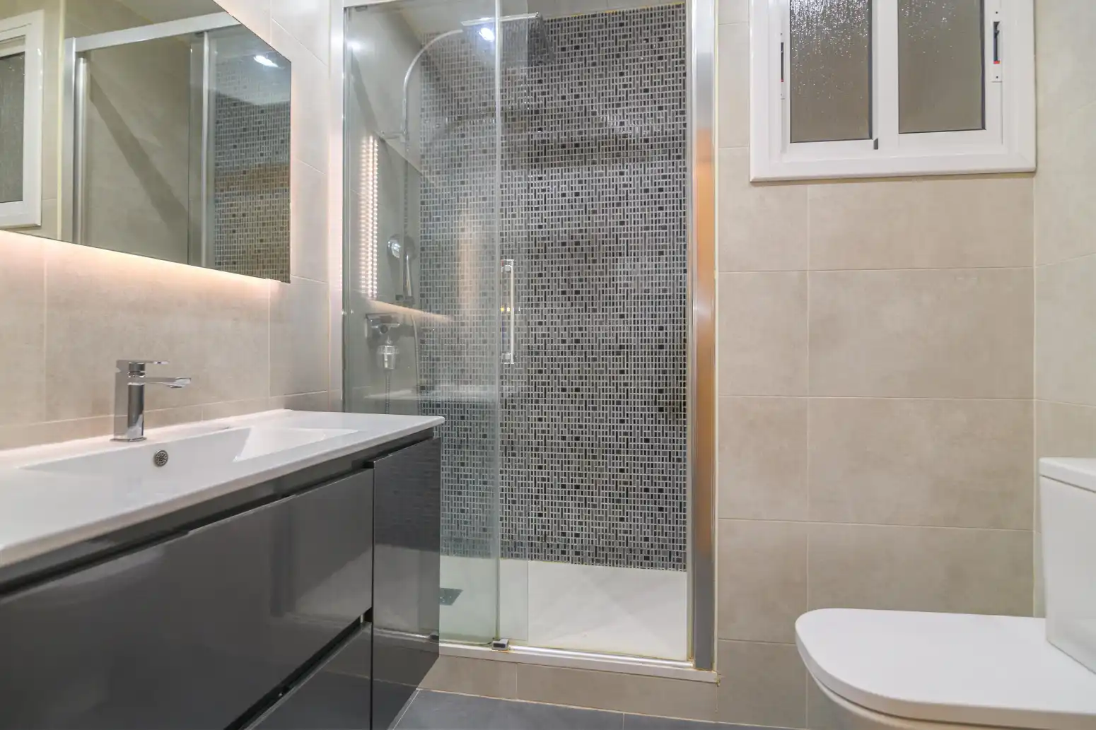 Bathroom of Attic for sale in La Gavarra