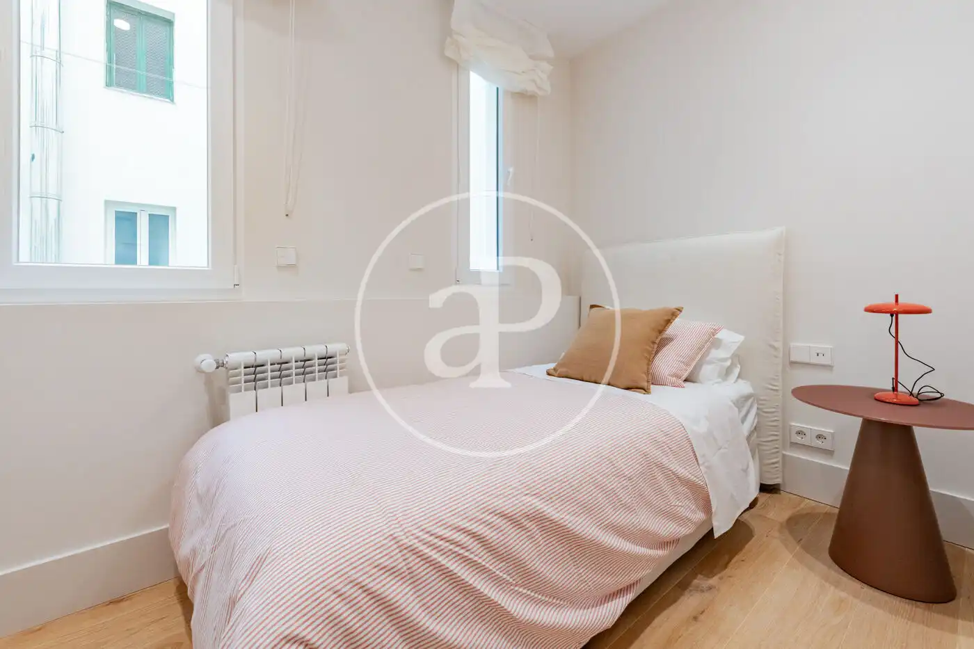 Bedroom of Flat for sale in Madrid  with Air Conditioner and Heating