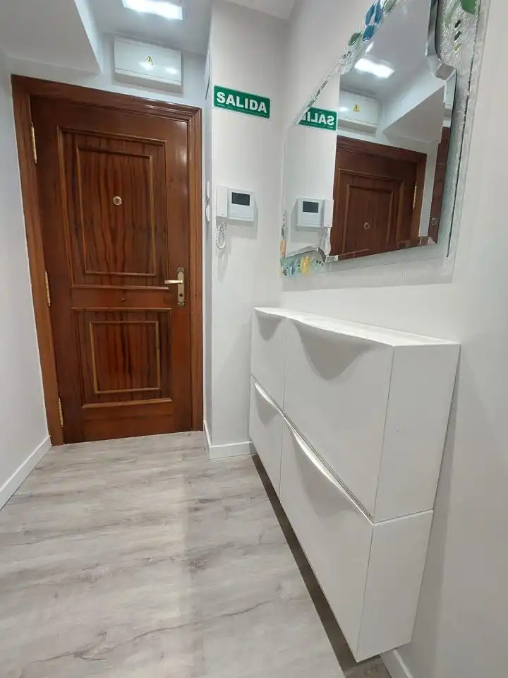 Flat for rent in Avilés, Laviada