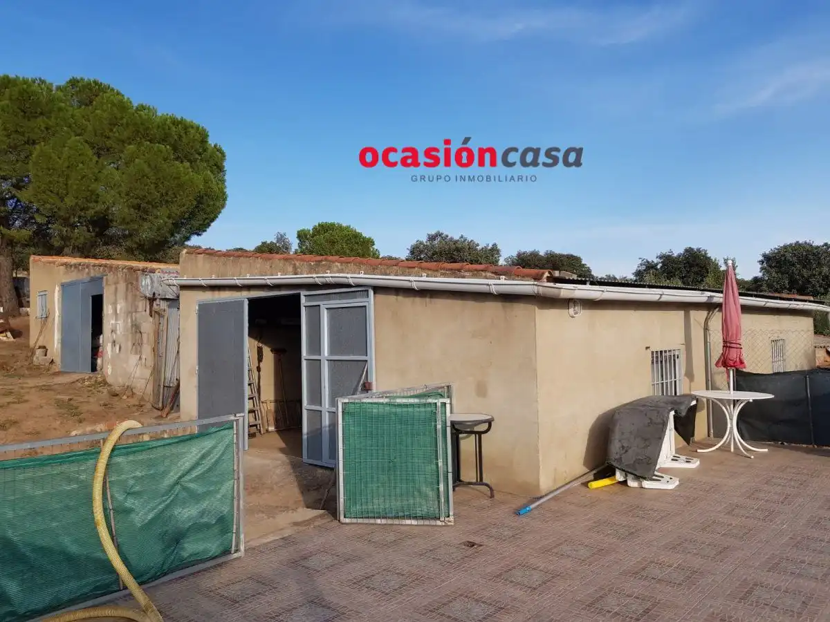 Vista exterior de Finca rústica en venta en Espiel con Piscina y Amueblado