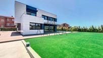 Casa o xalet en venda en Sant Andreu de Llavaneres amb Terrassa, Piscina i Balcó