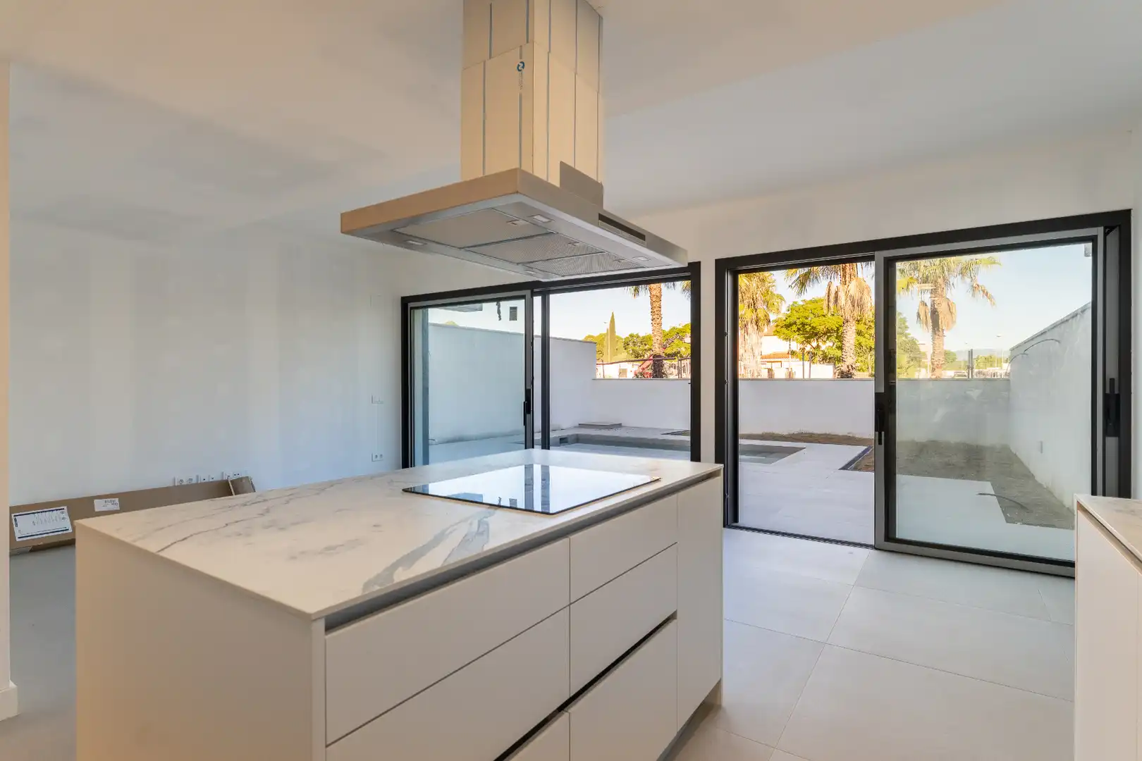 Cocina de Casa adosada en venta en Cambrils con Jardín privado, Piscina y Domótica