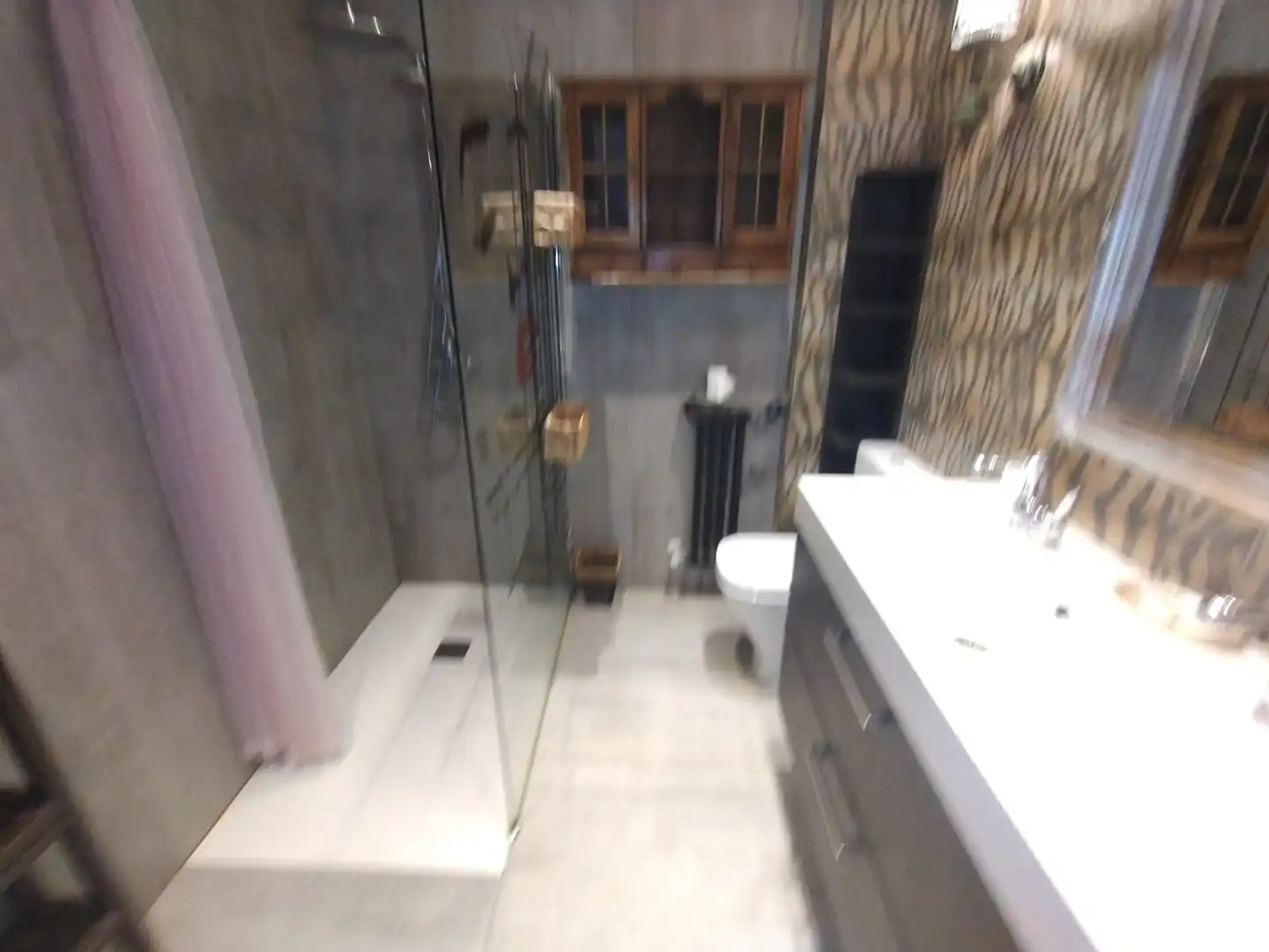 Bathroom of Flat for rent in Bilbao   with Heating, Parquet flooring and Furnished