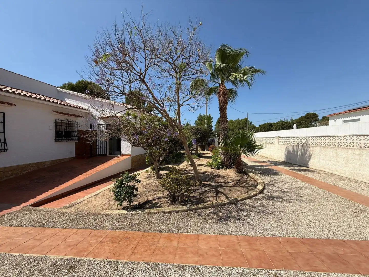 Casa con jardín en venta en Pueblo - Urbanizaciones, imagen 3