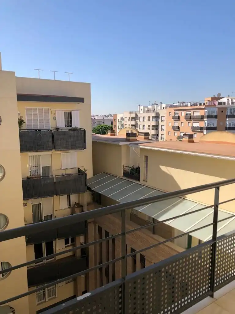 Piso de alquiler en La Calzada - La Florida