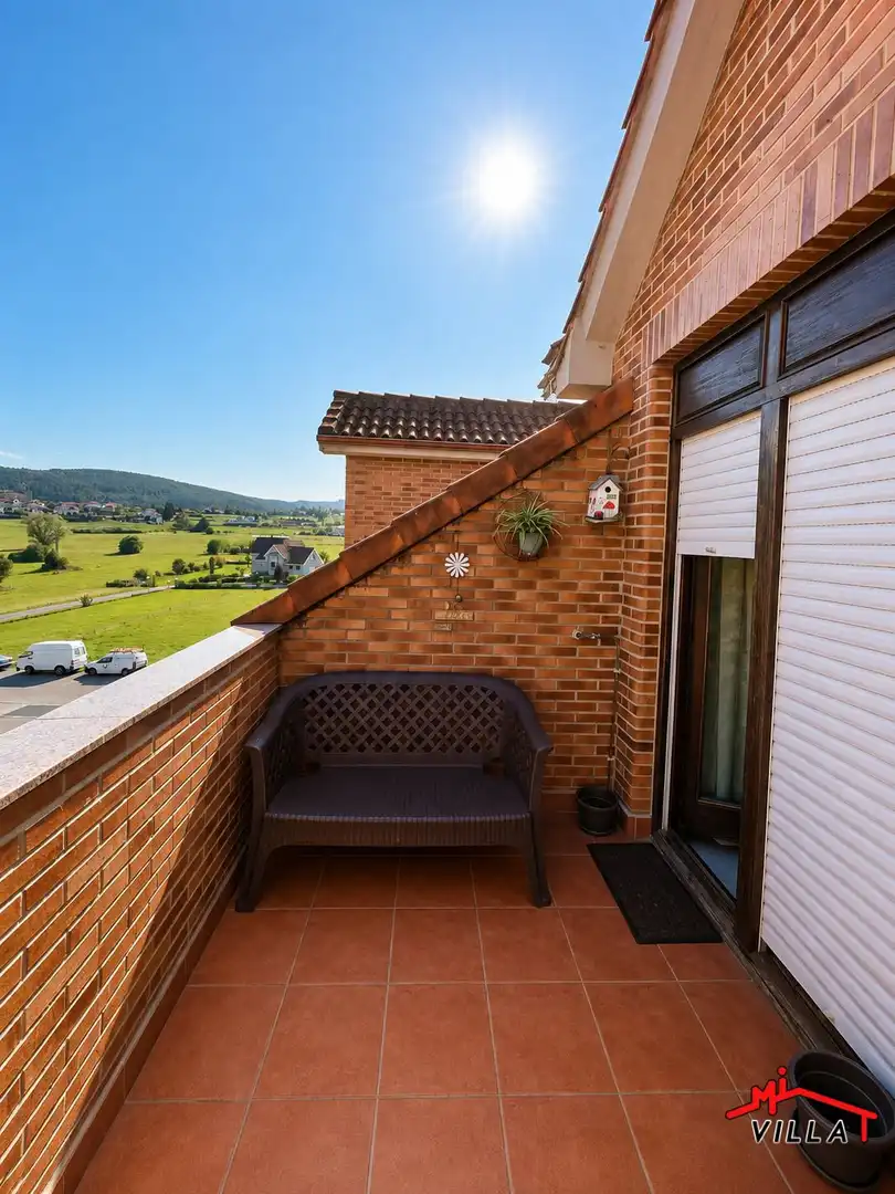 Terrasse von Dachboden zum Verkauf in Bárcena de Cicero mit Heizung, Terrasse und Abstellraum