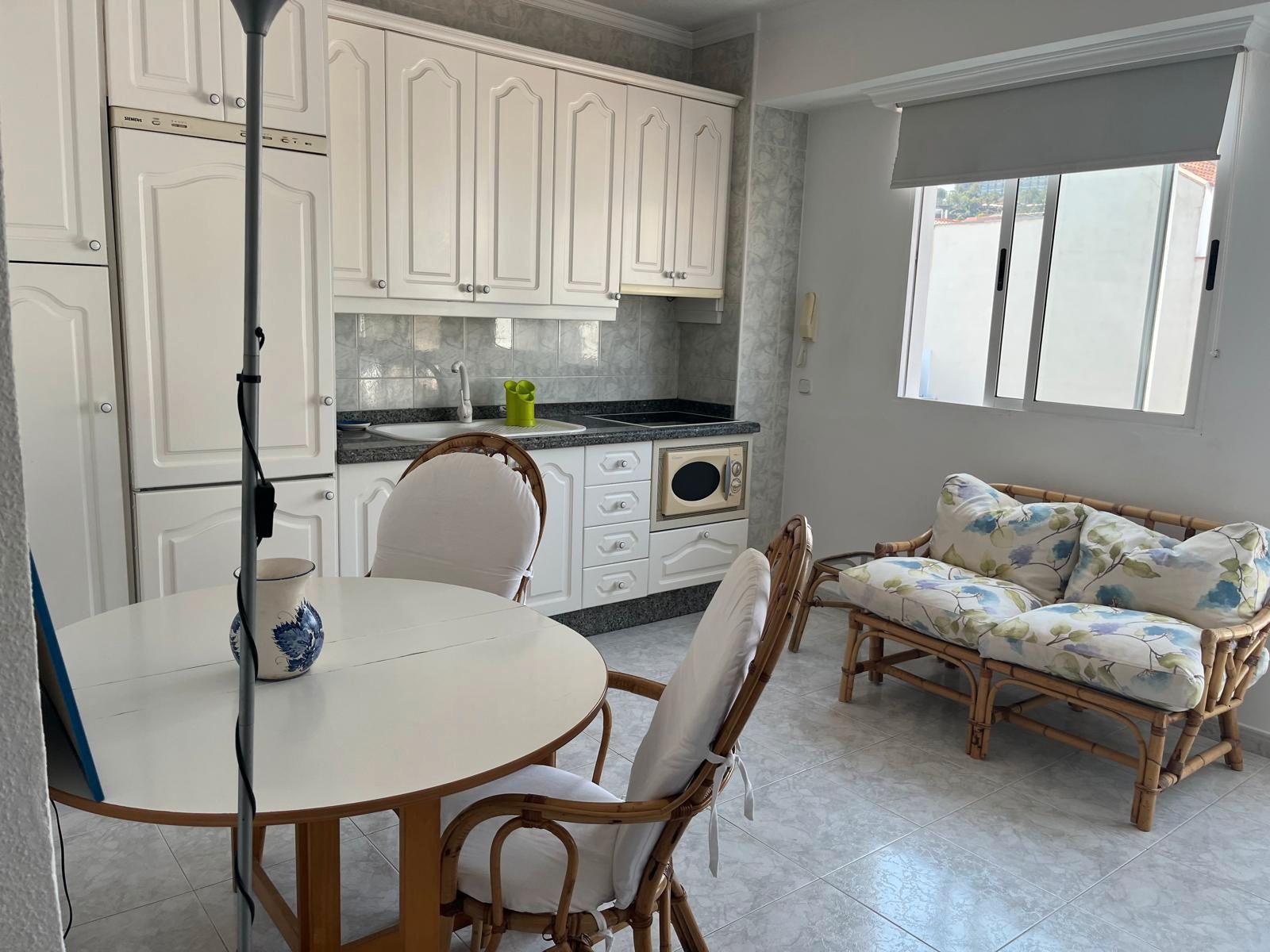 Cuina de Apartament en venda en Puerto de la Cruz amb Moblat i Microones