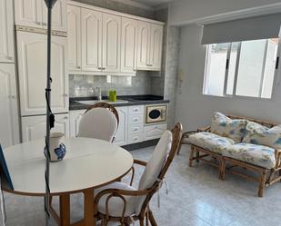 Cuina de Apartament en venda en Puerto de la Cruz amb Moblat i Microones