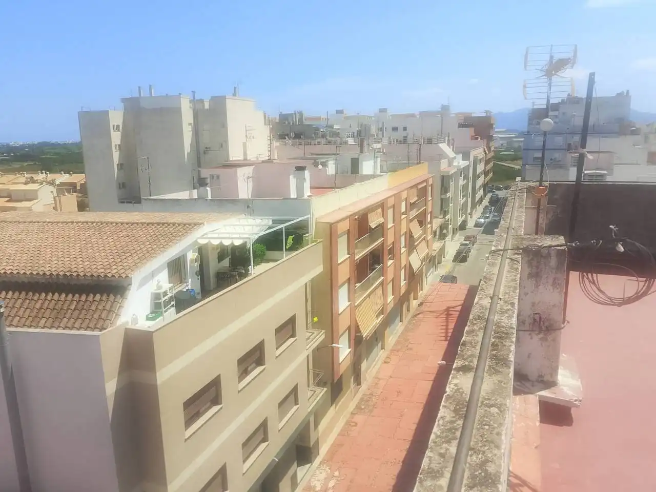 Exterior view of Flat for sale in Oliva  with Balcony