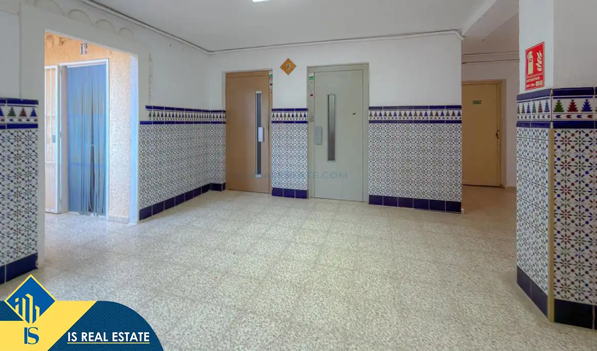 Study for sale in Torrevieja  with Heating, Terrace and Furnished